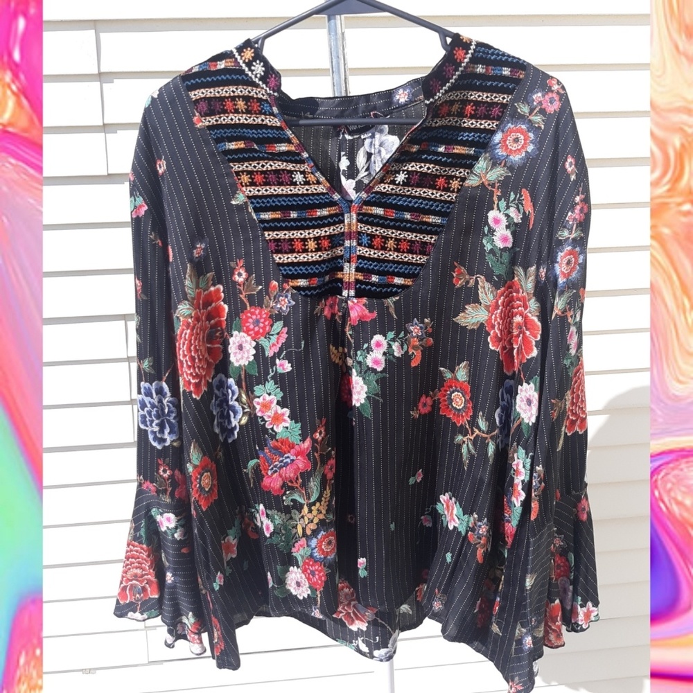 Johnny Was Hand Embroidered floral Tunic Size XL
